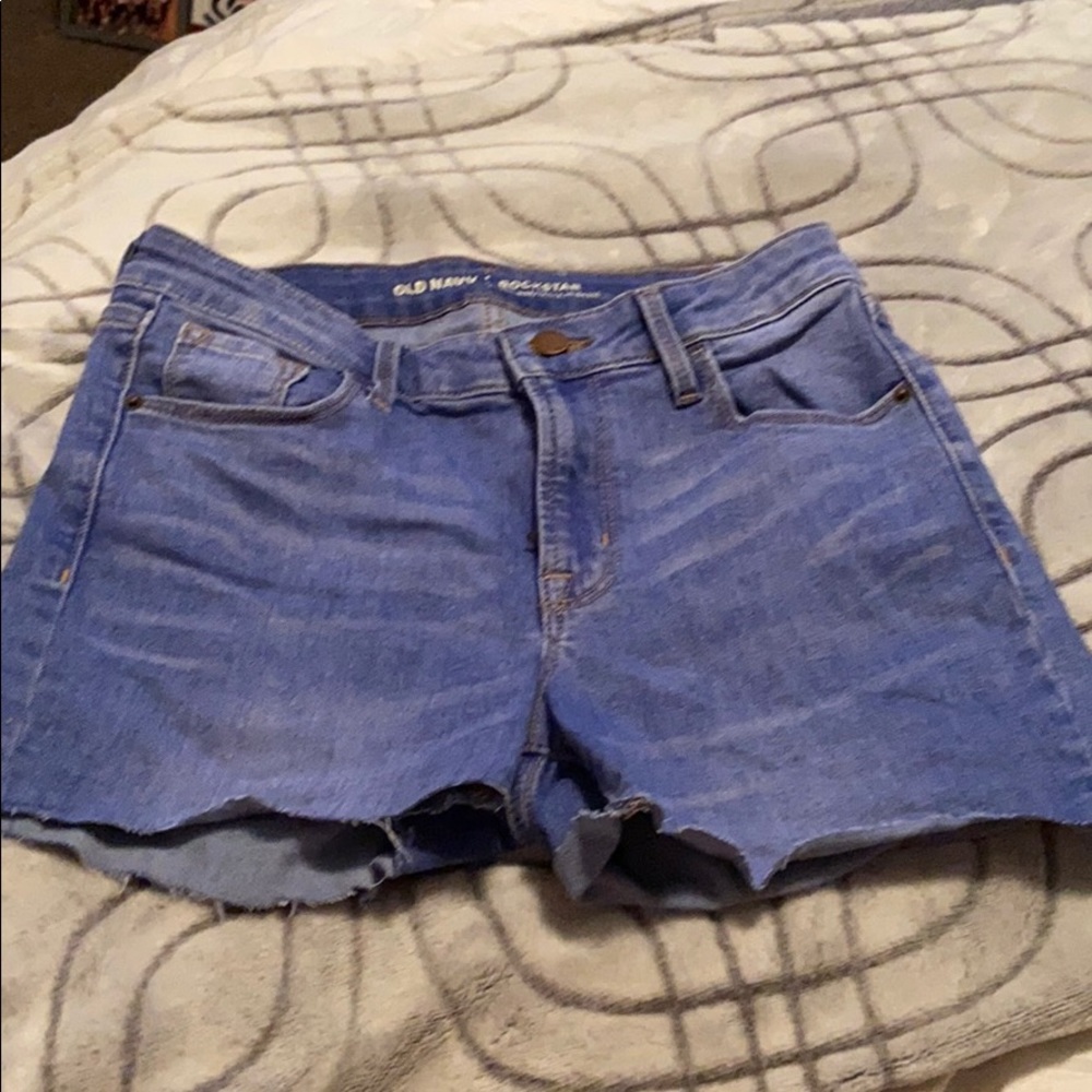 Cutoff blue jean shorts